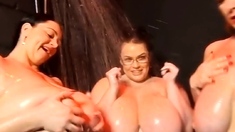 BBW White Chick Big Boobs Cam Play