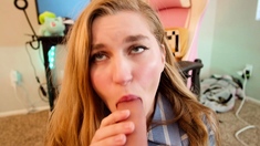 Shae Summers fucking a big cock close up