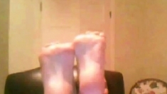 feets show in webcam