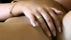 Amateur Housegirl Masturbates In Hotel Room 18-25